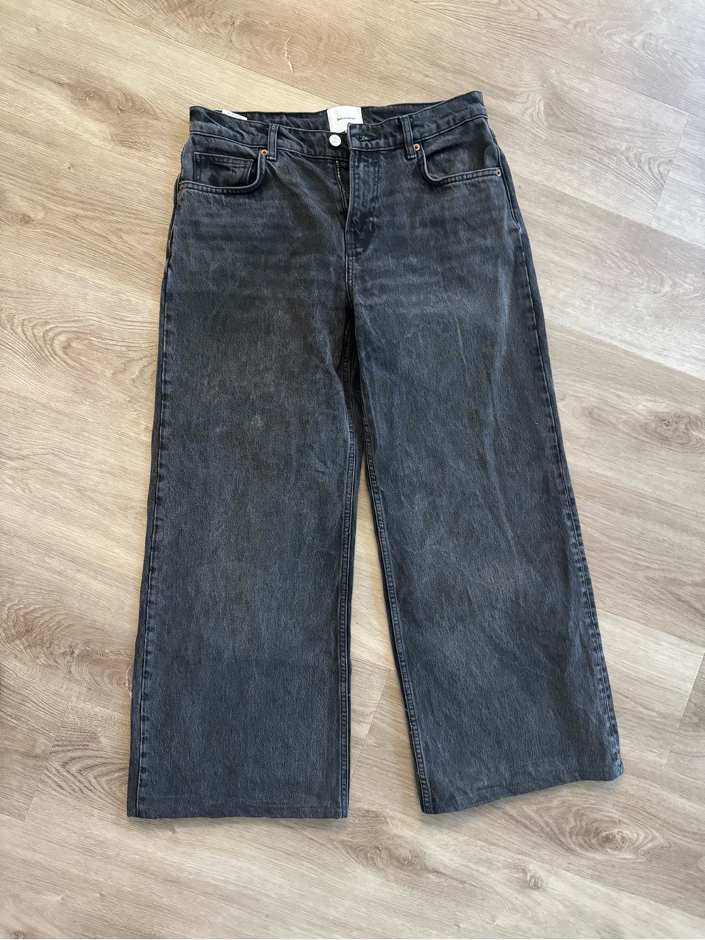 Reformation Cary Low Rise
Charcoal Black Jeans